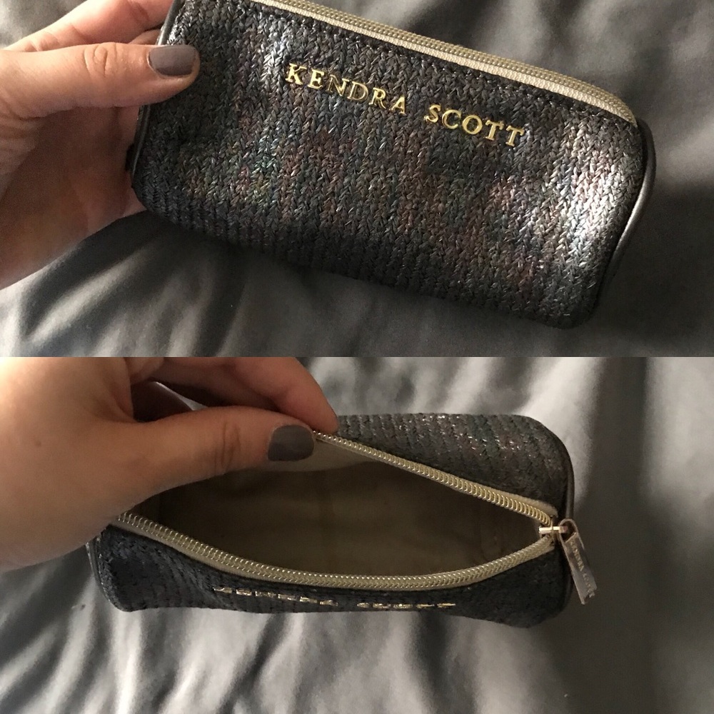 Kendra Scott travel bag